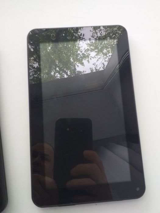 Продам Планшеты на запчасти