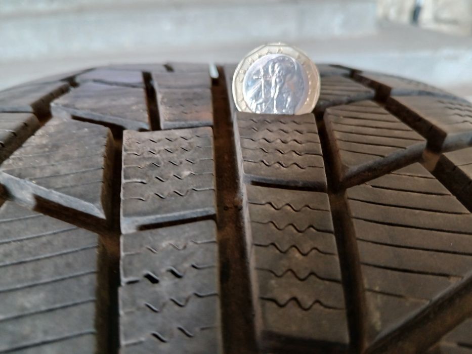 Зимни Гуми 225/50/17/