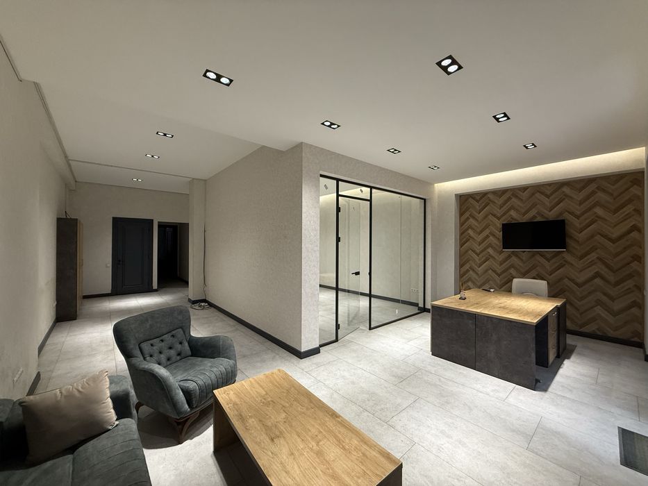 ЦЕНТР! Минор! Аренда нежилое помещение с мебелью площадь: 128 кв.м