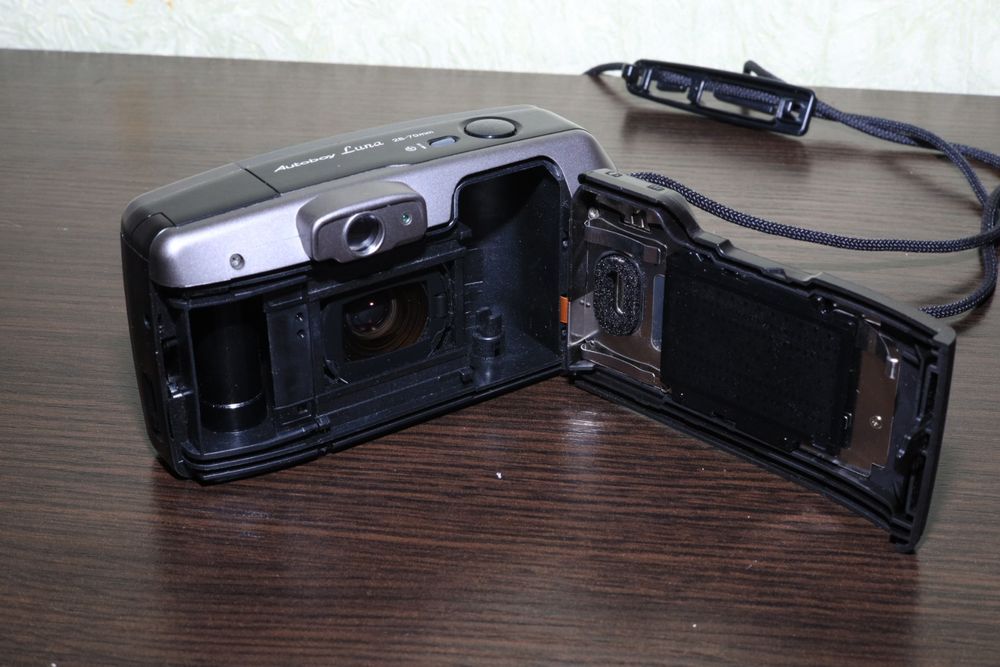 Плёночная мыльница canon