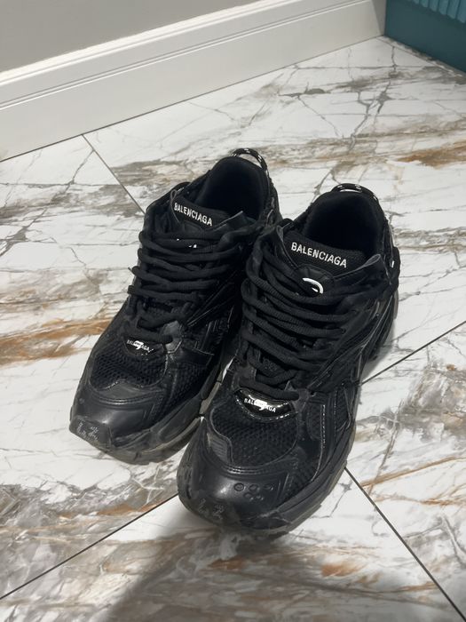Balenciaga runner