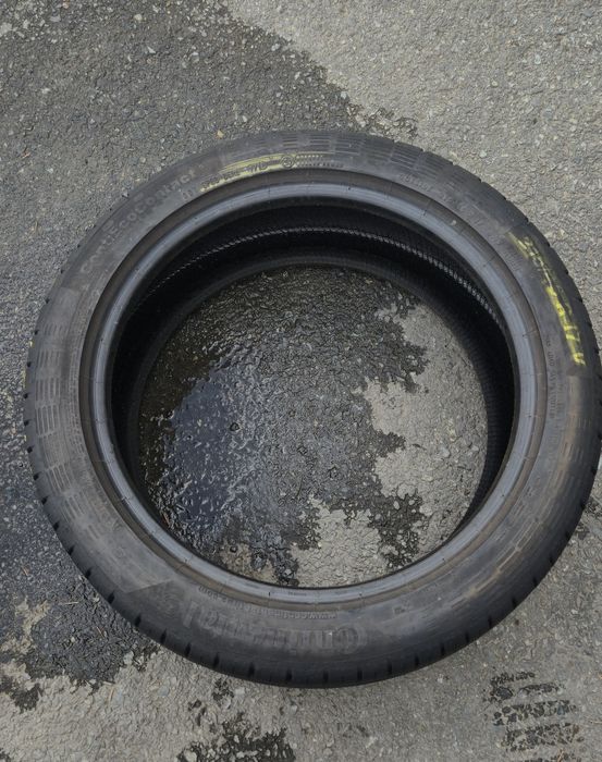 SET Anvelope 215/45/17 Vara Continental