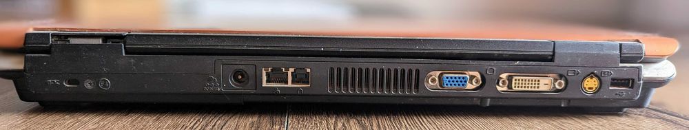 Ноутбук Toshiba Satellite Pro