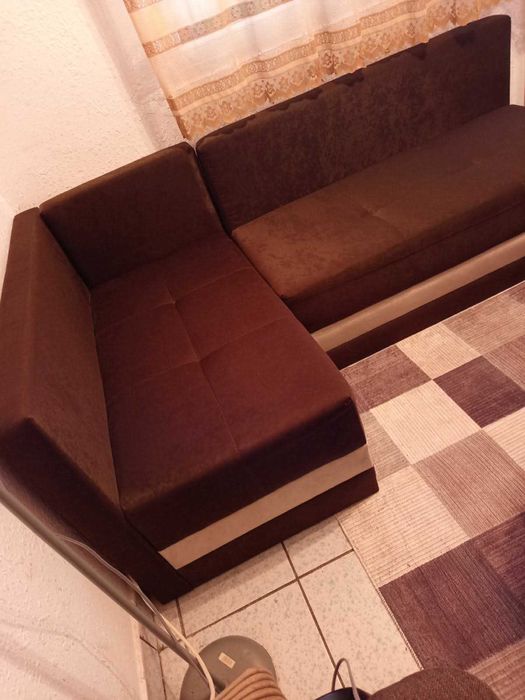 Кухненски ъглов диван, функция спане, почти неизползван, без забележки