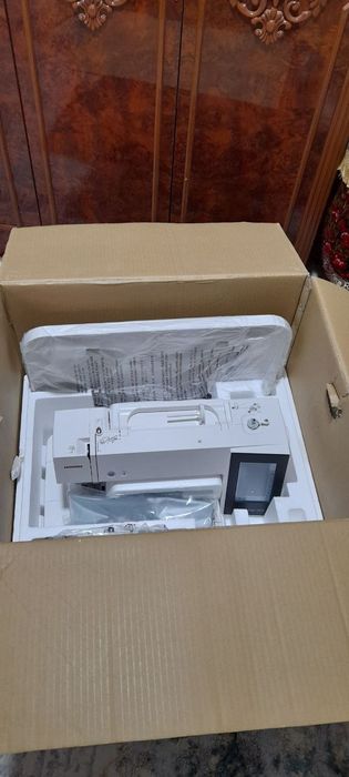 *ЯНГИ* Вышивальний машинка Janome 500E сотилади