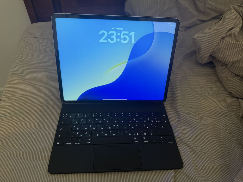 Ipad pro 12.9 (6th generation) m2