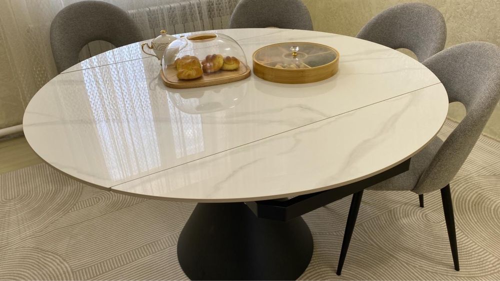 Продается стол срочно!