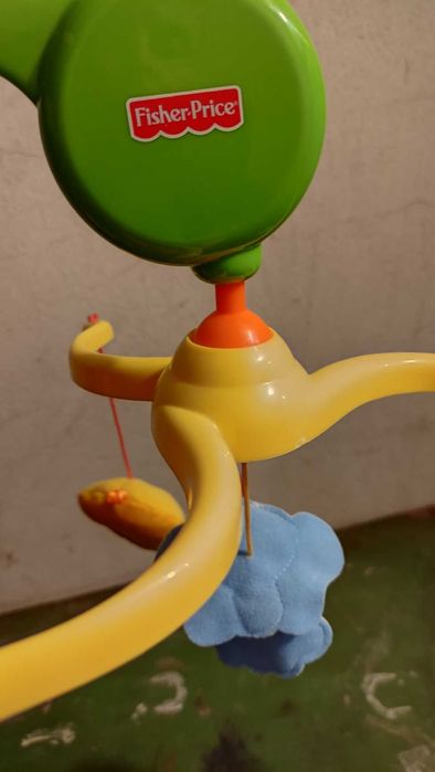 Корито за бебе 2 броя и въртележка за детско легла FISHER PRICE