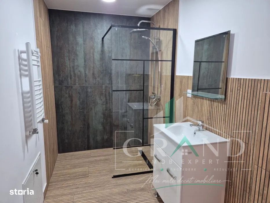 Apartament 3 camere, Floresti