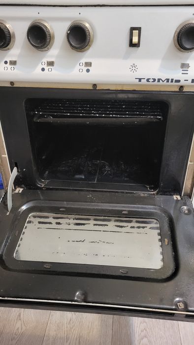 Продаю газовую плиту