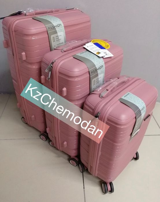 Чемодан гелевый с очень качественный и  надёжный