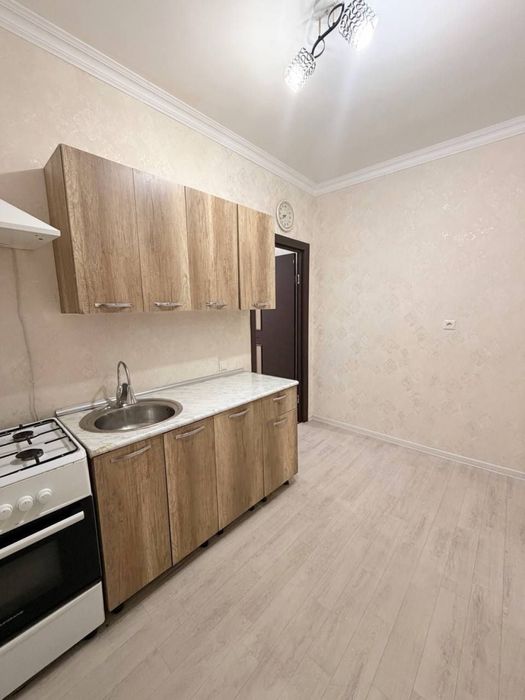 Сергели 16А да 3 хона 5 этаж 75 квадрат уй накд еки Ипотекага сотилади