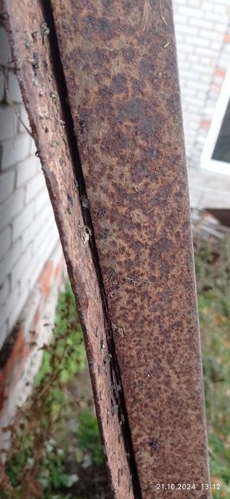 Продам железную дверь