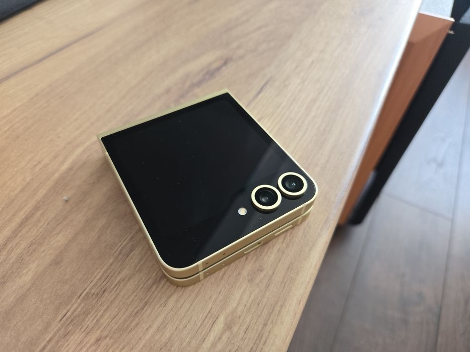 Samsung  Z flip 6 , Самсунг З флип 6