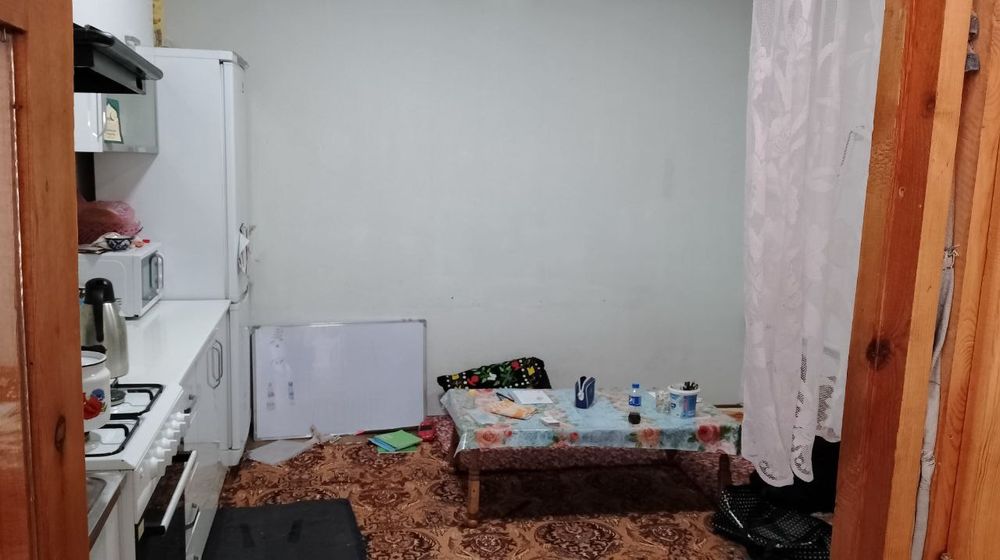 Nazarbeda uy sotiladi