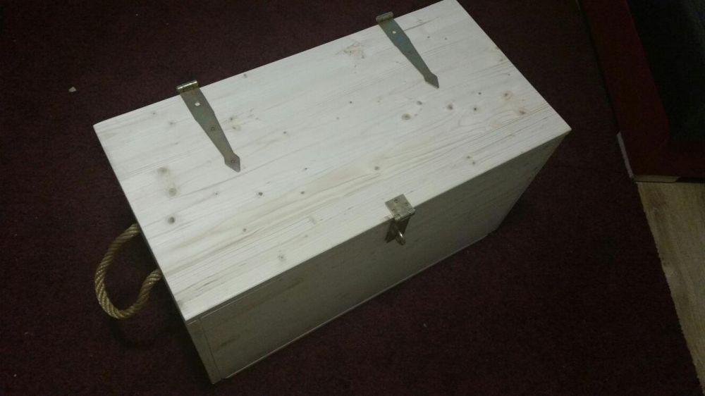 Cufar - lada depozitare din lemn