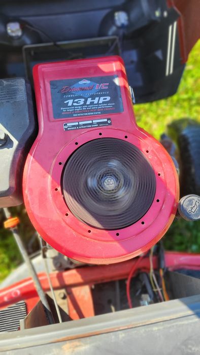 Tractoras gazon 13cp