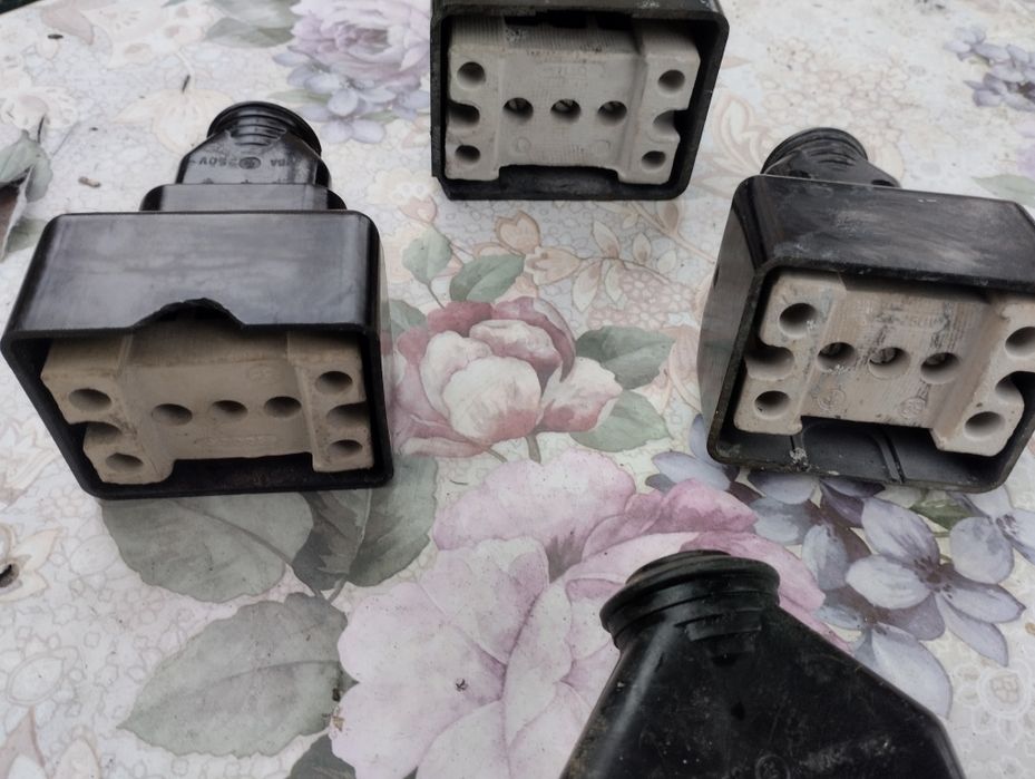 Комплект щепсели и контакти