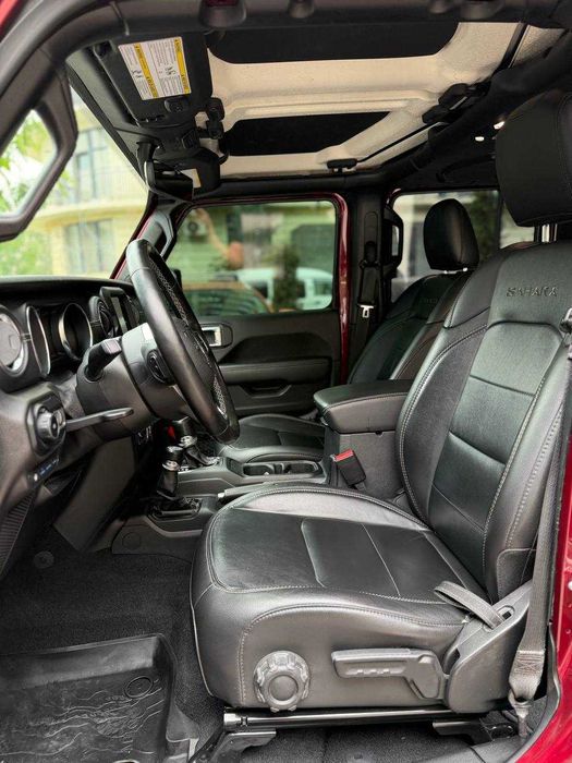 Sotuvda Jeep Wrangler Rubicon 2.0AT hybrid