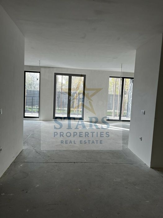 Продава се Тристаен апартамент в Варна, м-т Св. Никола - 159 кв.м за 1363 €/кв.м - Снимка #1