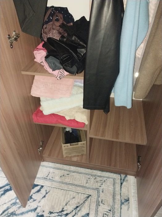 Продается шкаф .