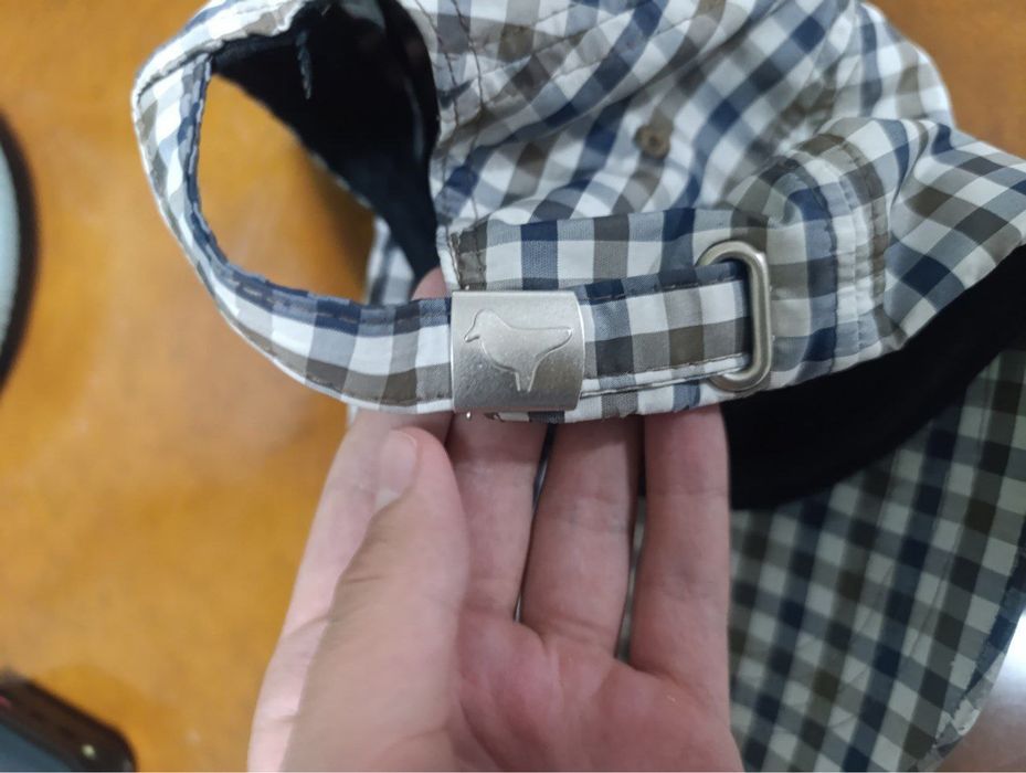 Продам кепку оригинальную Weekend offender