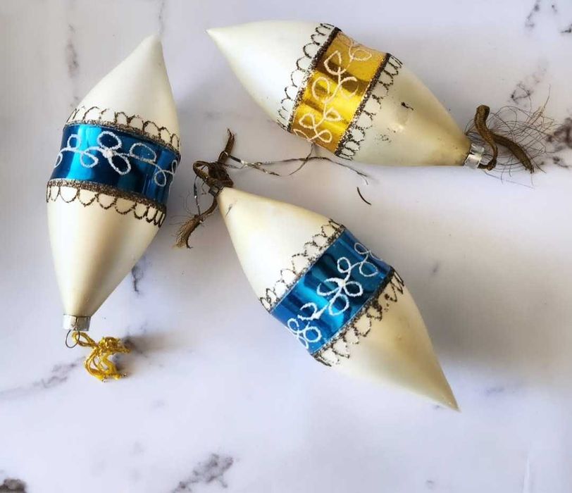 Винтидж коледни стъклени играчки