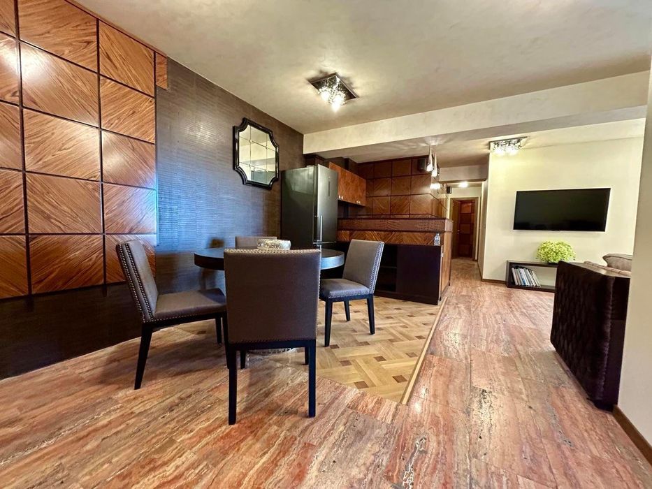 Дава се под наем Многостаен апартамент в Пловдив, Христо Смирненски - 277 кв.м за 1097.01 € - Снимка #1