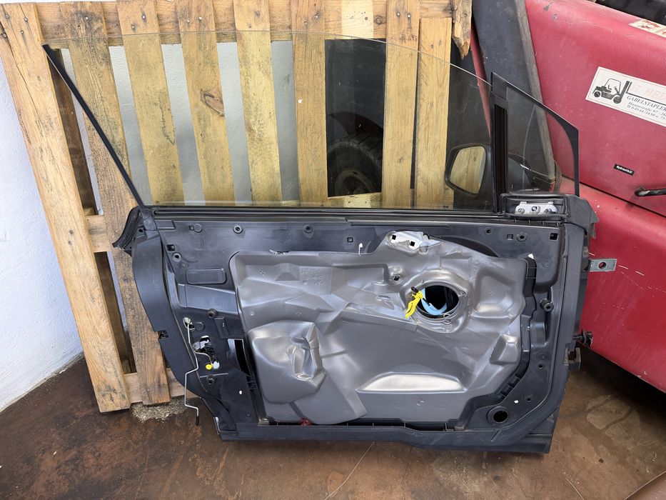 Предна лява врата за Bmw I3 I3S Бмв И3