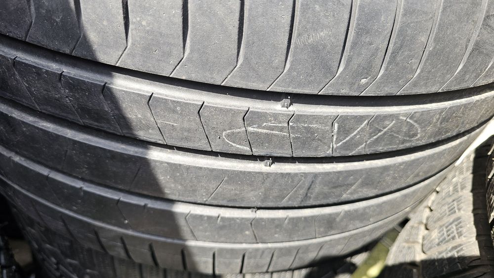 Anvelope de vara 315 35 R 22 Pirelli pz4