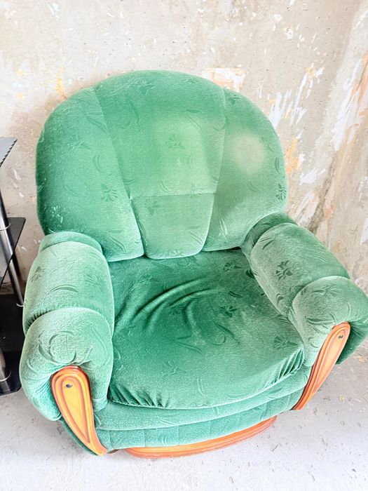 Продам мягкий уголок