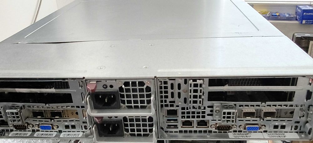 Сървър Supermicro 6028TR-D71R 12LFF 2U с 2 нода X10DRT-H 4*E5-2690v4 128GB