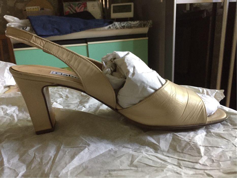 Туфли босоножки разные