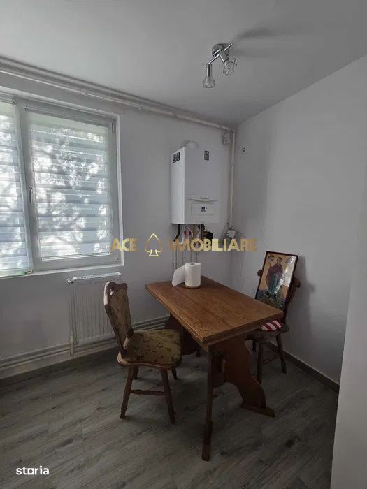 3 Camere de inchiriat | Titan | Metrou | Centrala