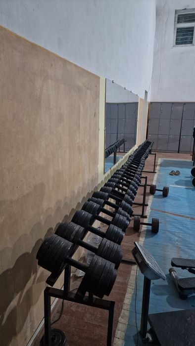 Spo'rt anjomlari sotiladi sro'chni yarim puliga
