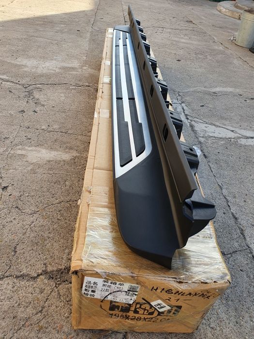 Пороги Toyota Highlander 2021/2025