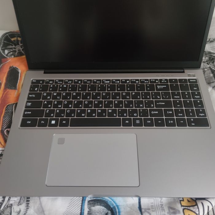Ноутбук Castom GS-D16 16"/32гб/SSD 1000гб/Win 11/D16
