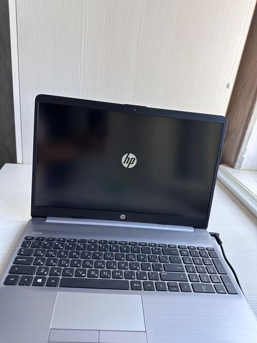 Ноутбук   HP 250 G8 Notebook PC