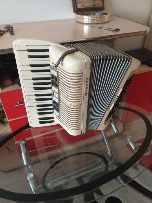 Vand acordeon Hohner ,Tango ll M.