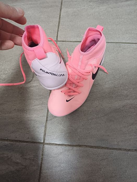Ghete fotbal Nike nr 38.5
