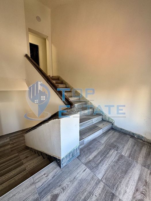 Продава се Тристаен апартамент в Павликени - 97 кв.м за 402 €/кв.м - Снимка #8