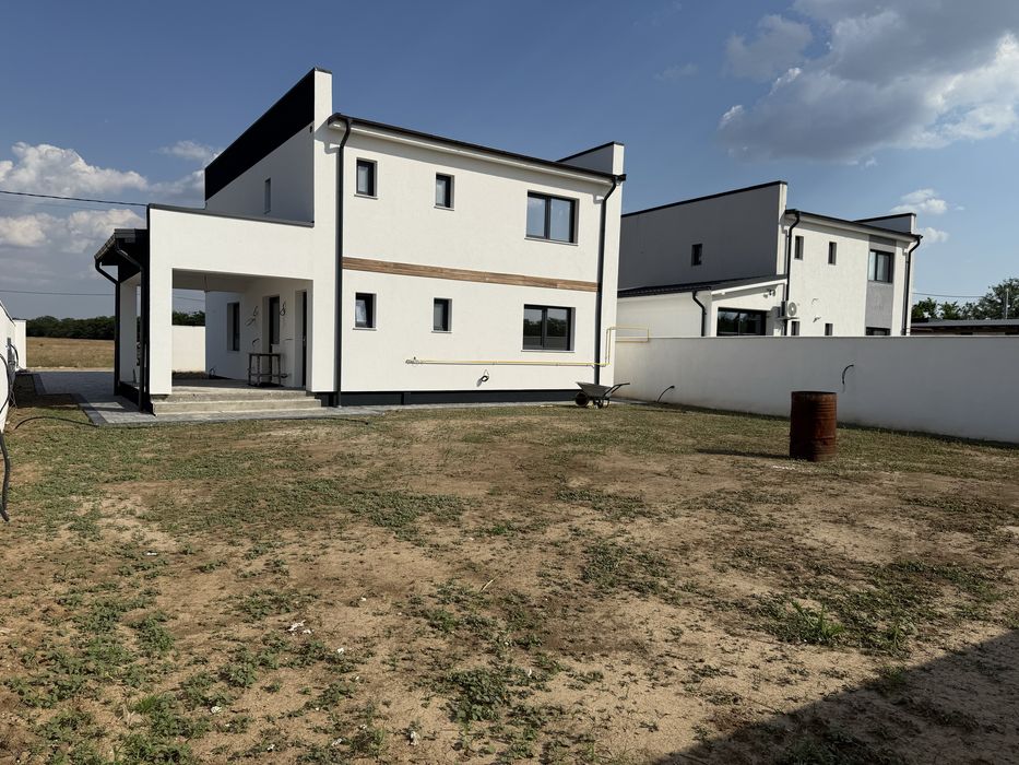 Vand casa zona ionumi