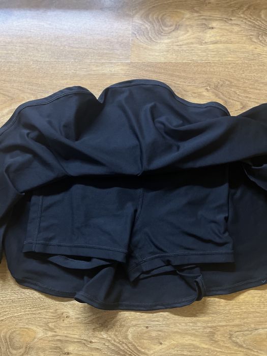 Пола с къси гащи Nike