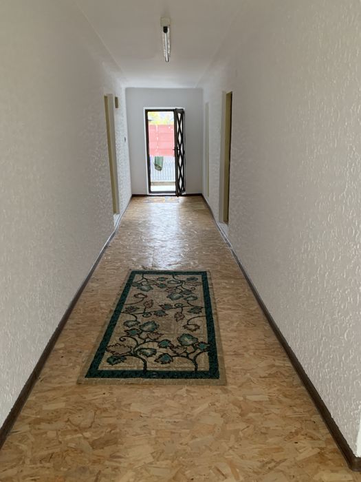 Vand casa cu teren