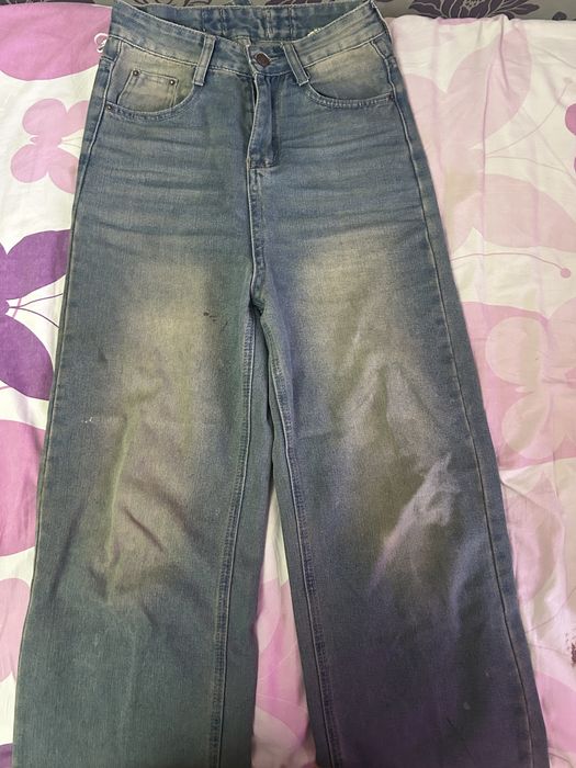 джинсы обычные , надевались пару раз