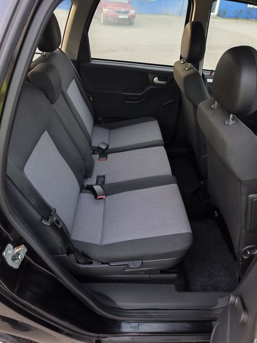 Meriva ,barii,usi,haion,scaune,bord,alernator,elecromotor,compresor ac