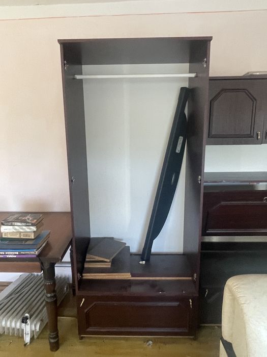 Шкаф сатылады.