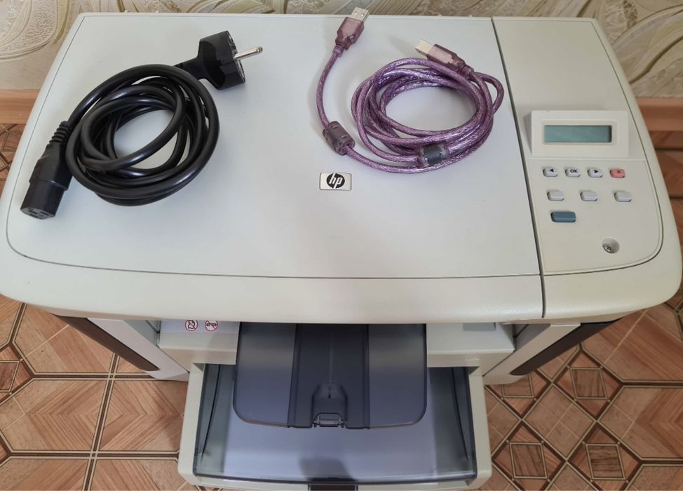 Продам принтер hp laserjet m1120 MFP