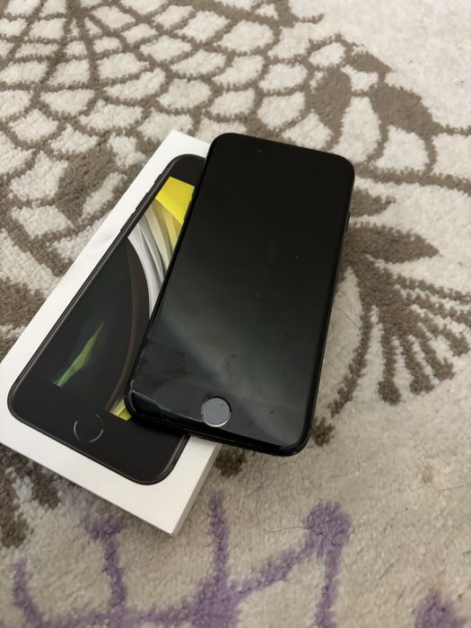 Продам Iphone SE