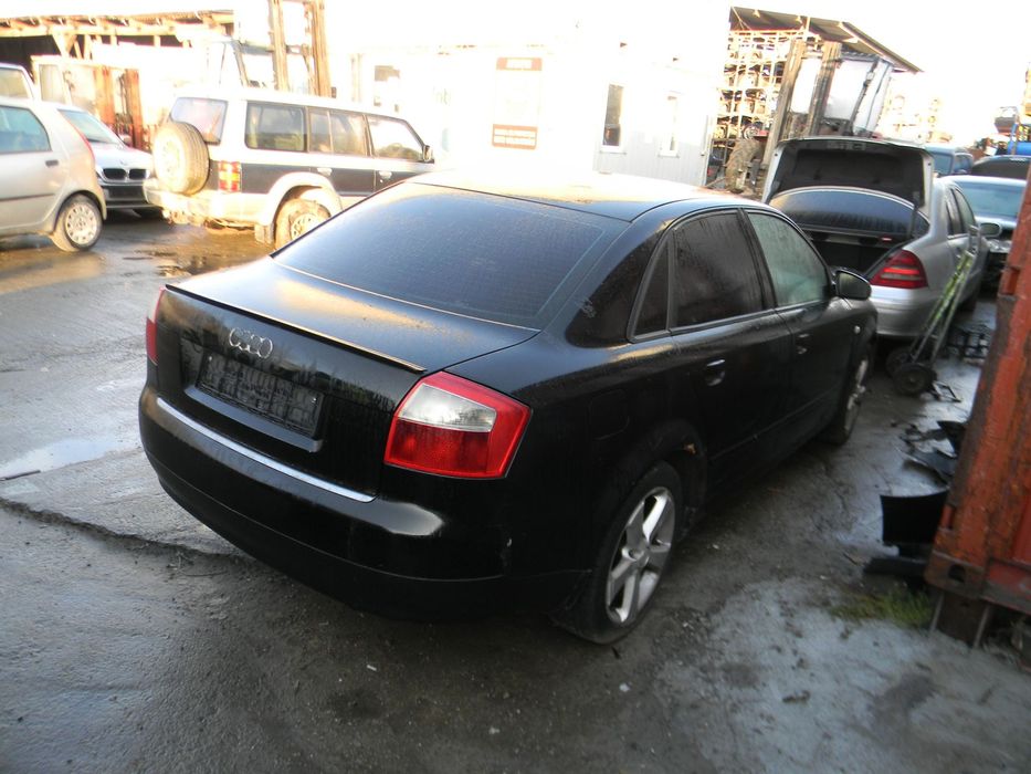 Dezmembrari  Audi A4 B6 (8E)  2000  > 2004 1.9 TDI Motorina